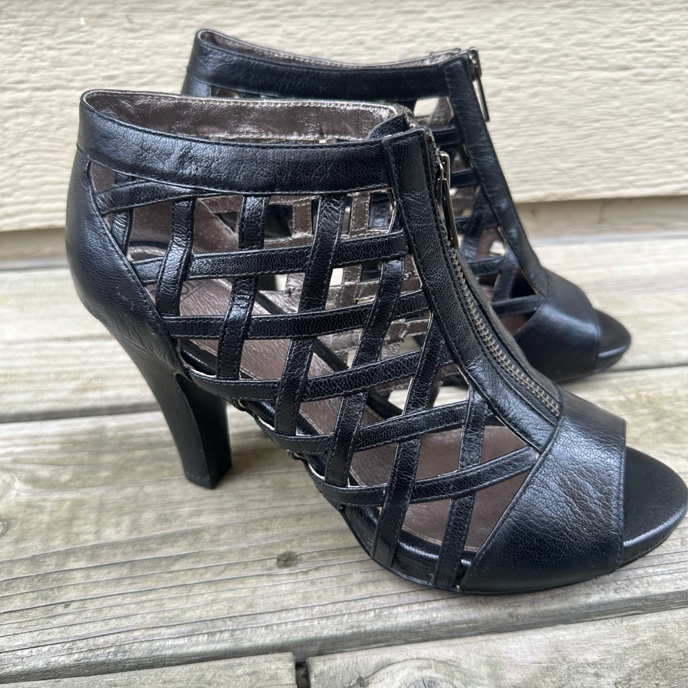 Sofft Black Leather Cutout Peep-Toe Heels